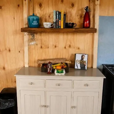 Sleeps 4 With Parking And Sea Views * Carrowmenagh